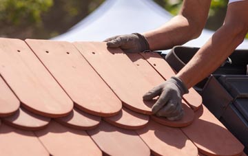 East Kennett roof tile contractors