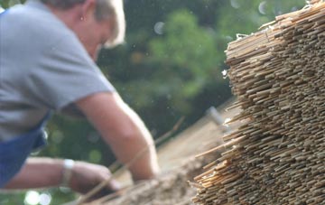 professional East Kennett thatchers